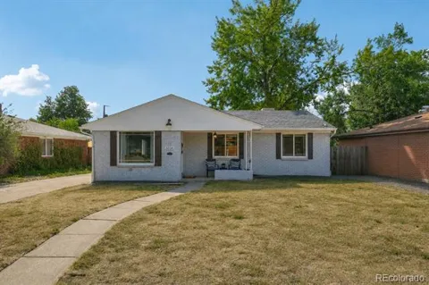 5530 Holland Drive