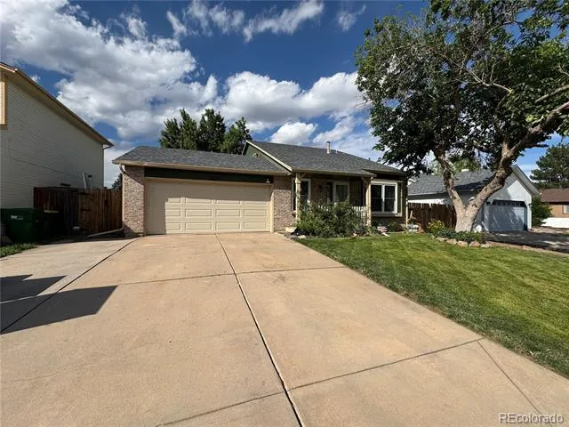 19727 E Oxford Drive Aurora, CO 80013