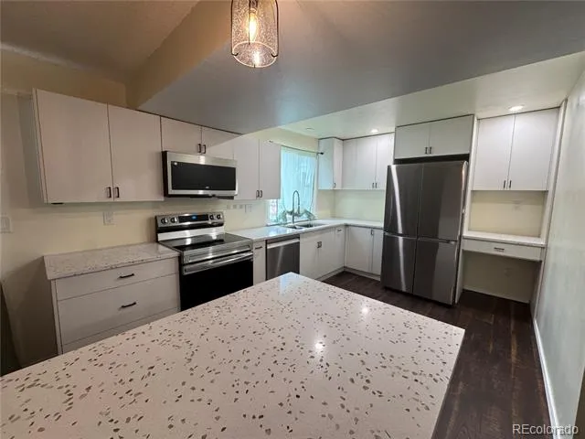 19727 E Oxford Drive Aurora, CO 80013