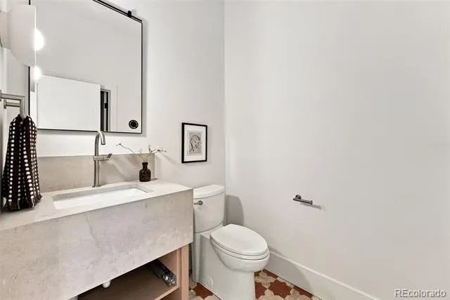 1516 S Clayton Street Denver, CO 80210