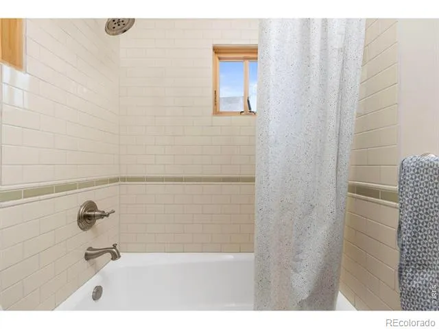 22 Artesian Drive Eldorado Springs, CO 80025