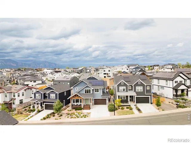 917 Arapahoe Circle Louisville, CO 80027