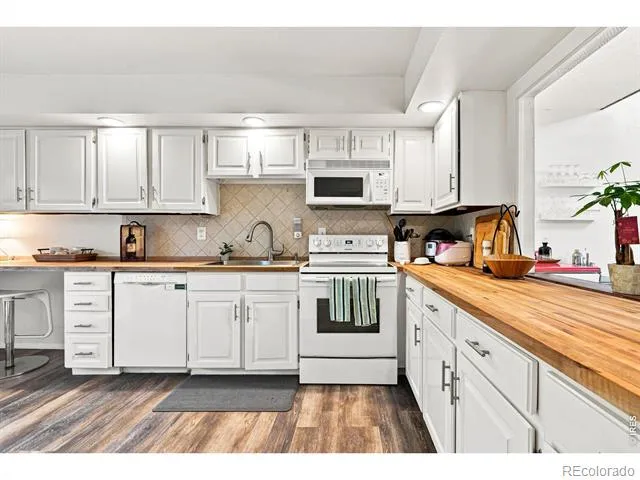 857 Roxwood Lane Boulder, CO 80303