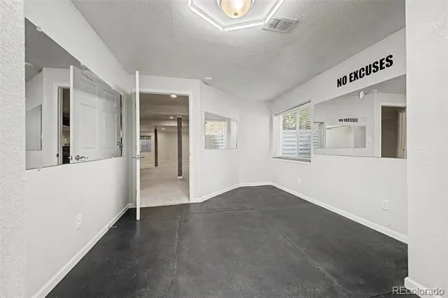 6934 S Fultondale Circle Aurora, CO 80016