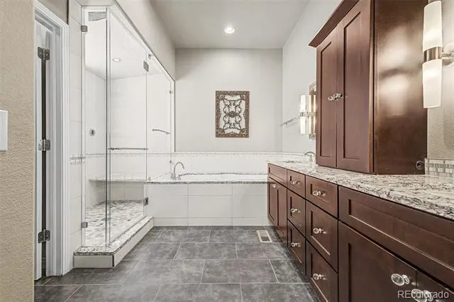 6243 S Blackhawk Court Centennial, CO 80111