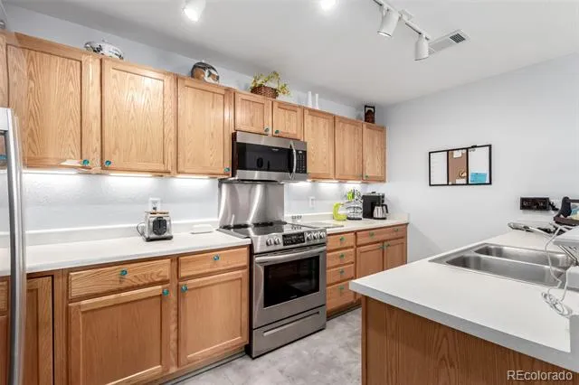 4211 S Blackhawk Circle #8C Aurora, CO 80014