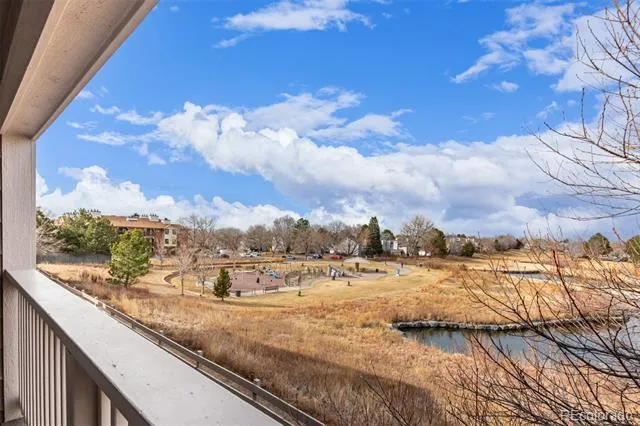 4211 S Blackhawk Circle #8C Aurora, CO 80014
