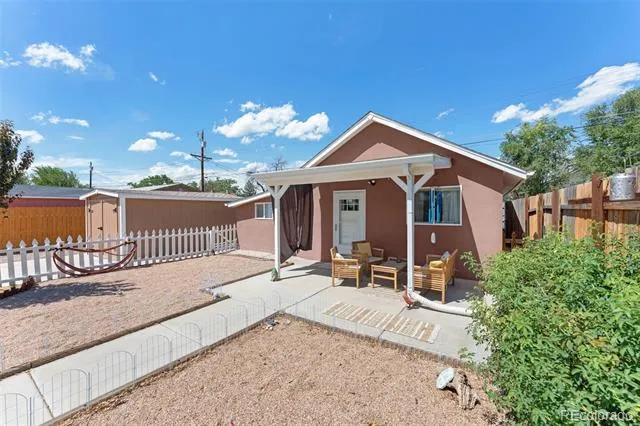 1127 E 3rd Street Pueblo, CO 81001