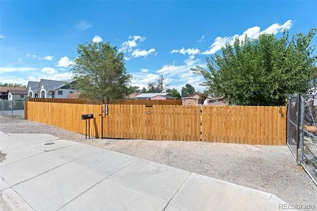 1127 E 3rd Street Pueblo, CO 81001