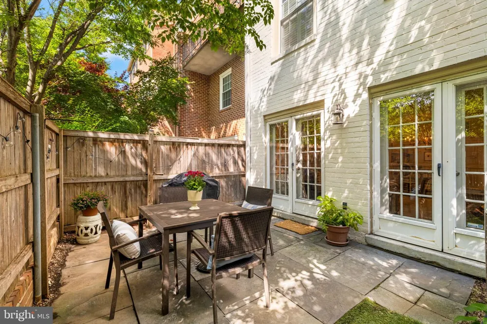 3291 SUTTON PLACE NW #D Washington, DC 20016