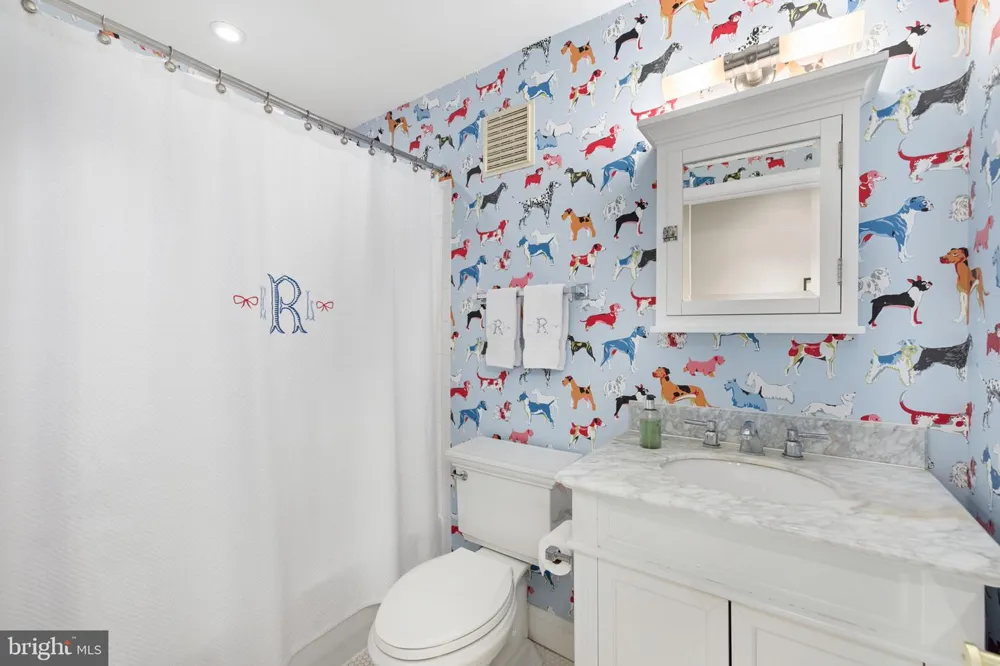 3291 SUTTON PLACE NW #D Washington, DC 20016