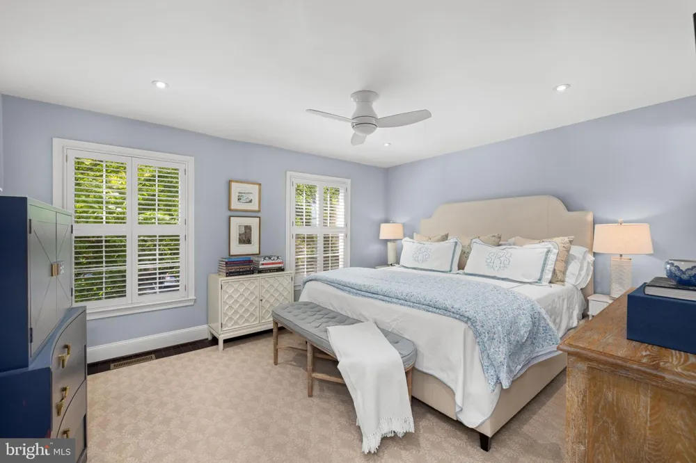 3291 SUTTON PLACE NW #D Washington, DC 20016