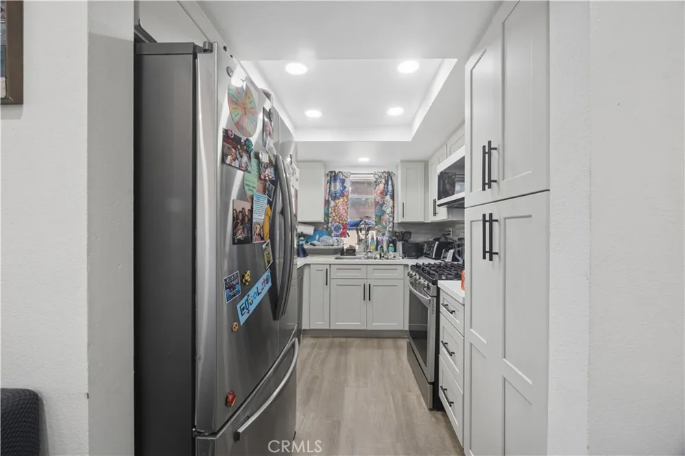 9864 California Avenue #18 South Gate, CA 90280