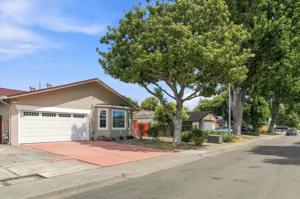 35014 Begonia Street Union City, CA 94587