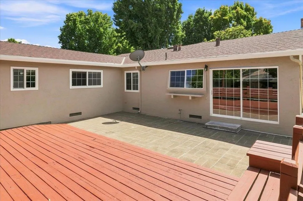 35014 Begonia Street Union City, CA 94587