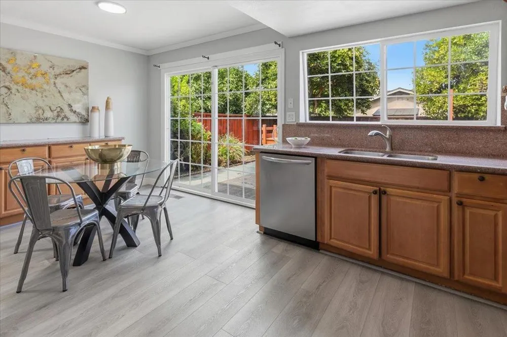 35014 Begonia Street Union City, CA 94587