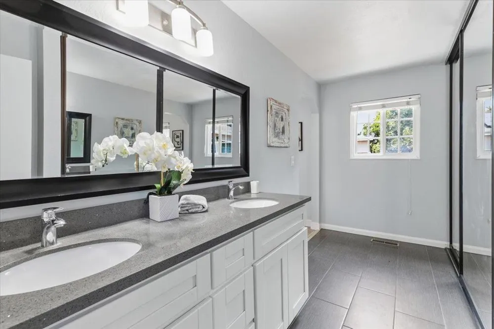 35014 Begonia Street Union City, CA 94587