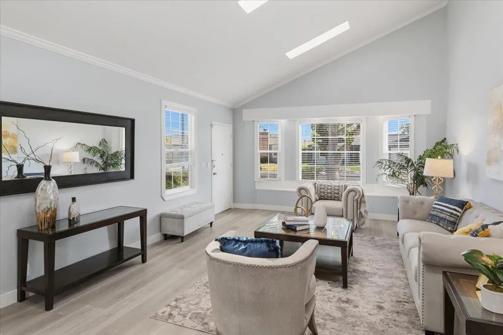 35014 Begonia Street Union City, CA 94587