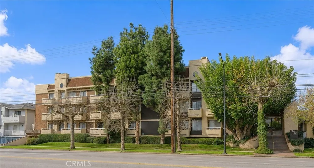 365 W Alameda #207 Burbank, CA 91506