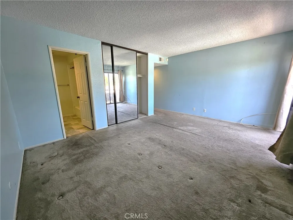 365 W Alameda #207 Burbank, CA 91506