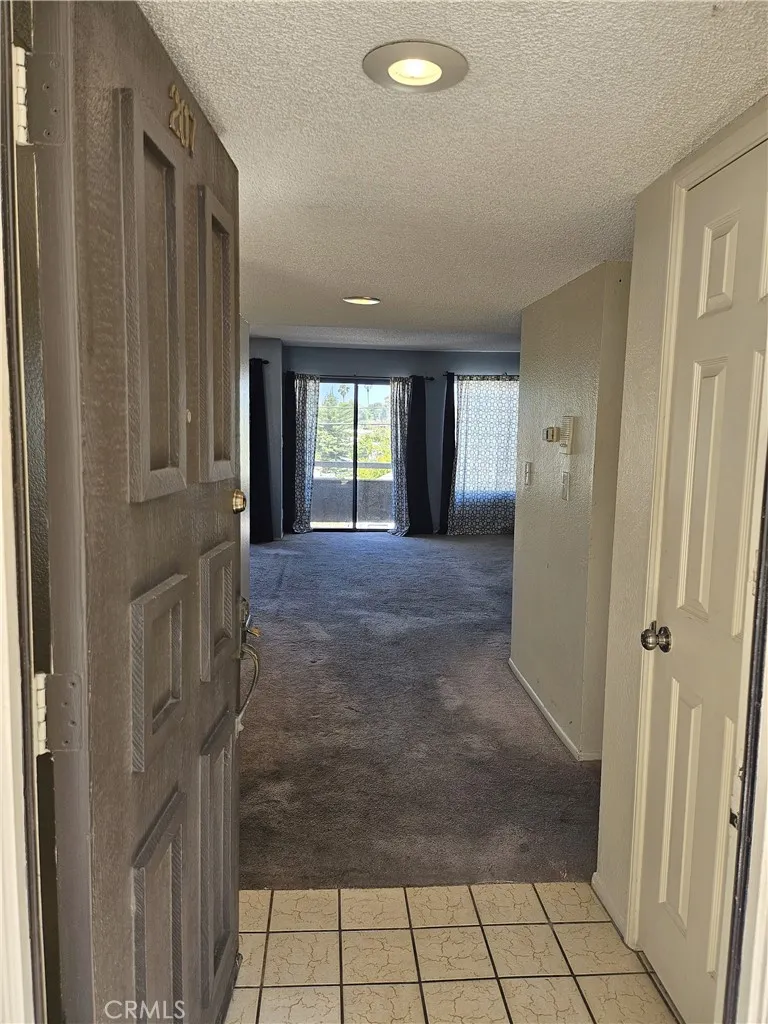365 W Alameda #207 Burbank, CA 91506