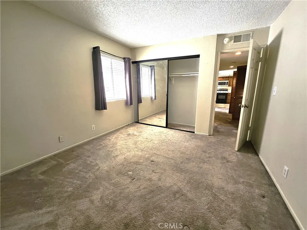 365 W Alameda #207 Burbank, CA 91506