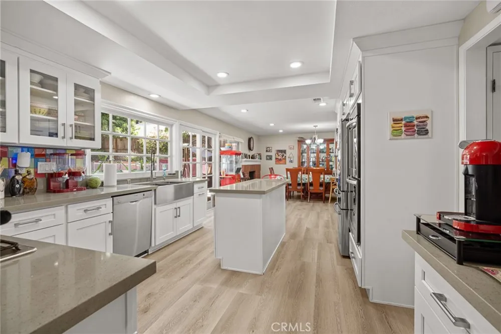22855 Sparrowdell Calabasas, CA 91302