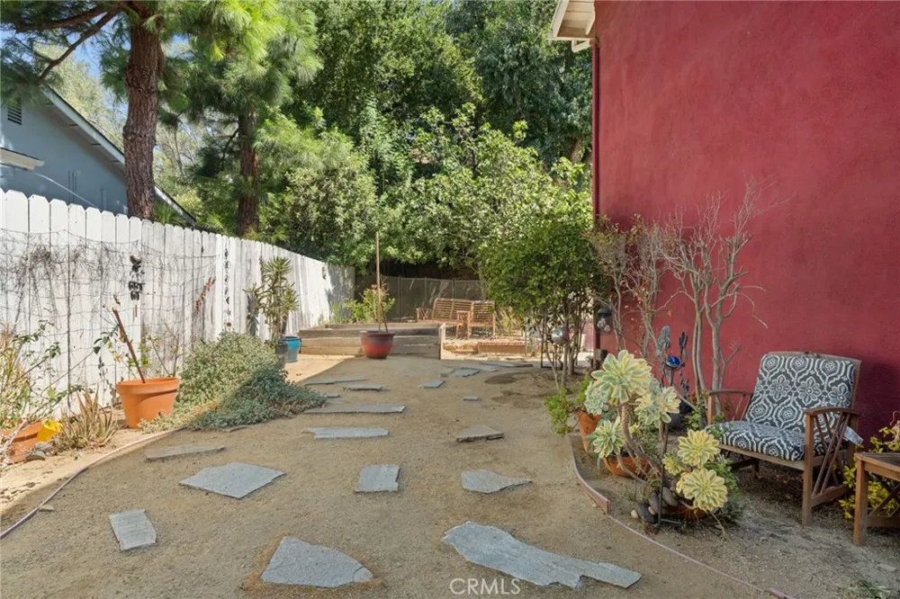 22855 Sparrowdell Calabasas, CA 91302
