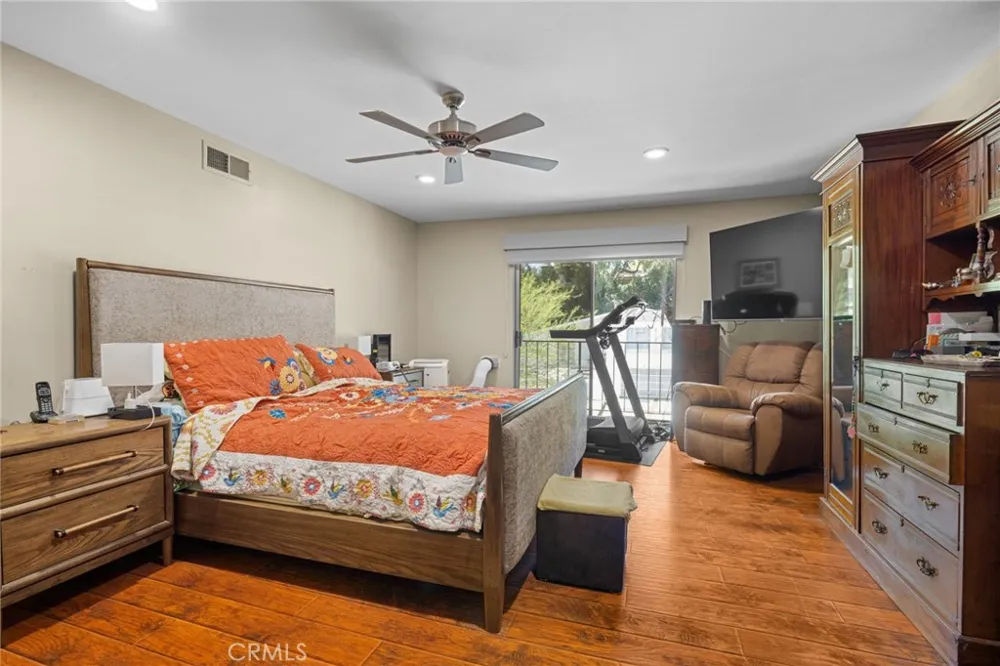 22855 Sparrowdell Calabasas, CA 91302