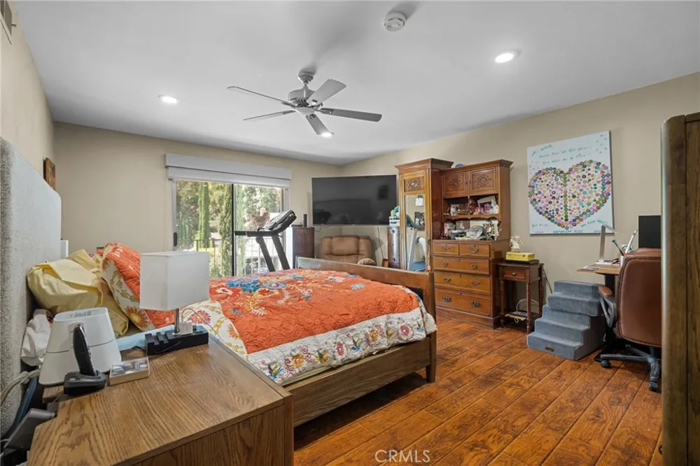 22855 Sparrowdell Calabasas, CA 91302