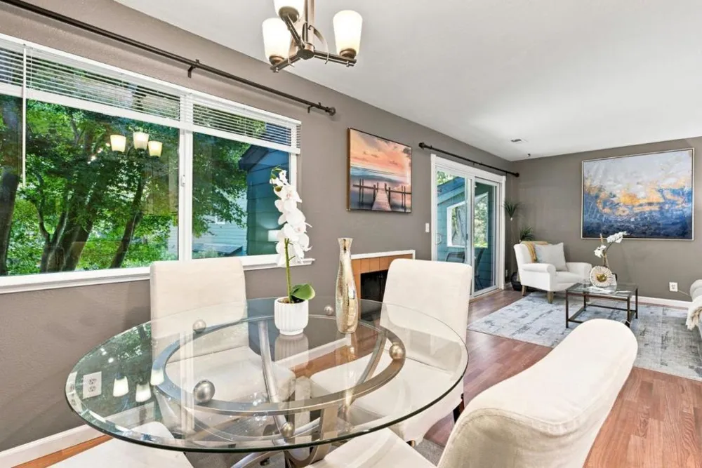 24 Emery Bay Drive Emeryville, CA 94608