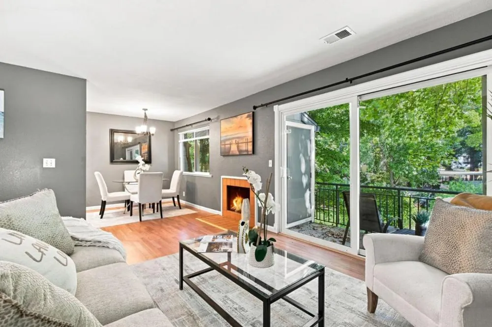 24 Emery Bay Drive Emeryville, CA 94608