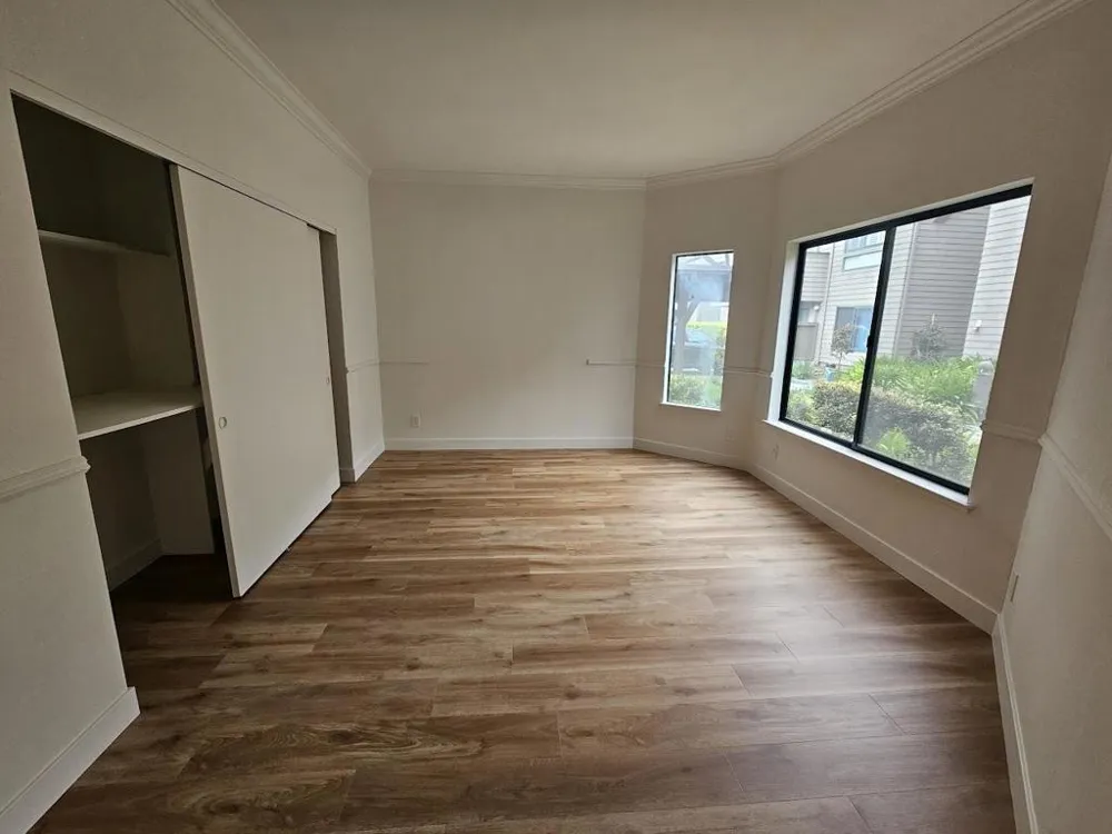 55 Cove Lane Redwood City, CA 94065