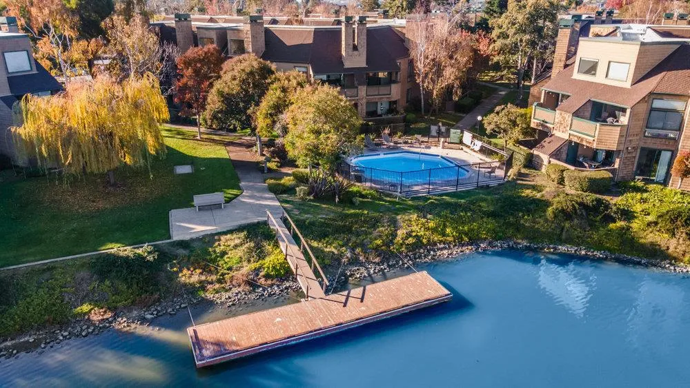 55 Cove Lane Redwood City, CA 94065