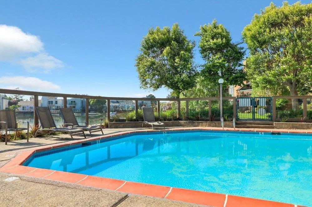 55 Cove Lane Redwood City, CA 94065
