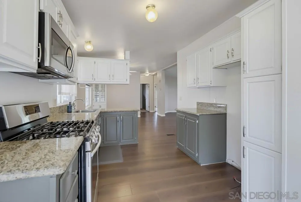 13655 Highway 8 Business #SPC 94 El Cajon, CA 92021