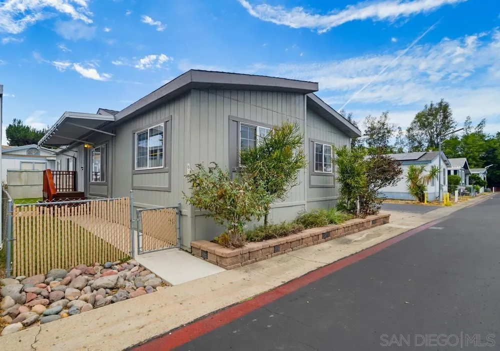 13655 Highway 8 Business #SPC 94 El Cajon, CA 92021