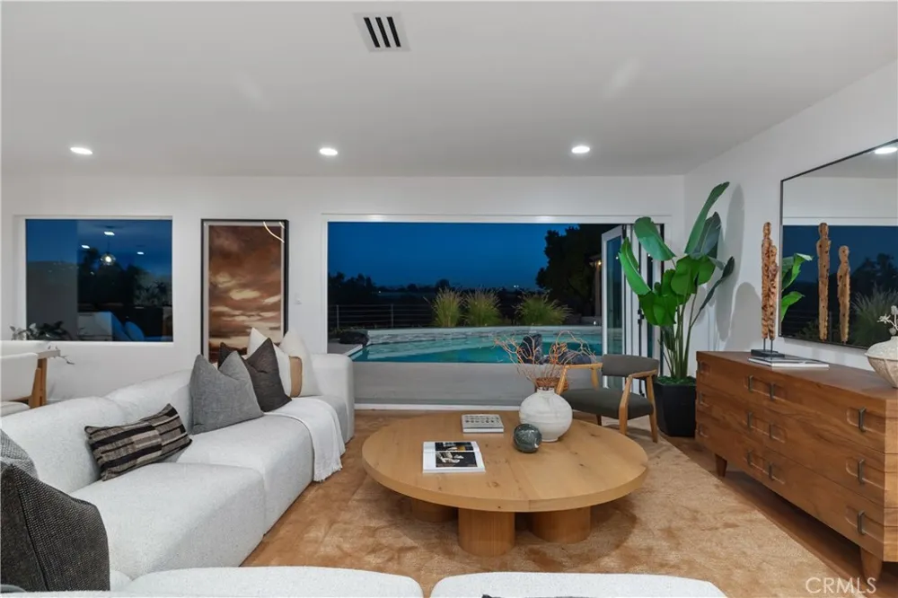 18512 Lincoln Cir Villa Park, CA 92861