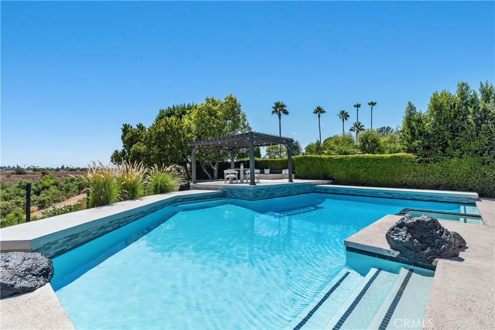 18512 Lincoln Cir Villa Park, CA 92861