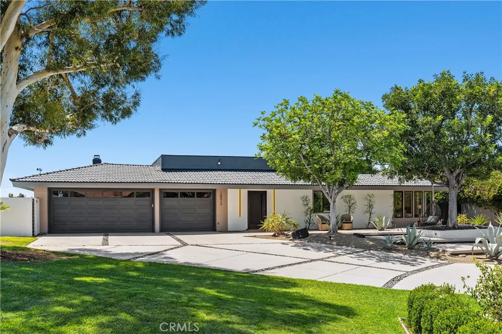 18512 Lincoln Cir Villa Park, CA 92861