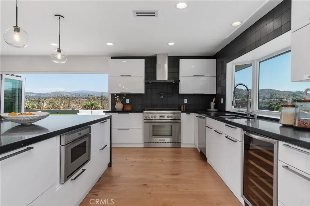 18512 Lincoln Cir Villa Park, CA 92861