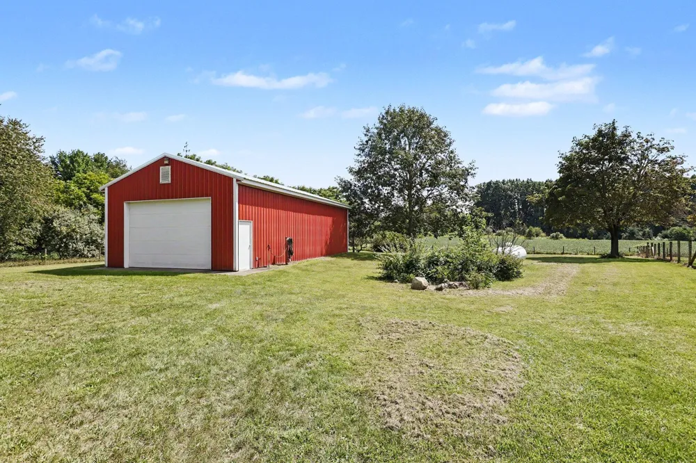 54585 W County Road 365 Lawrence, MI 49064