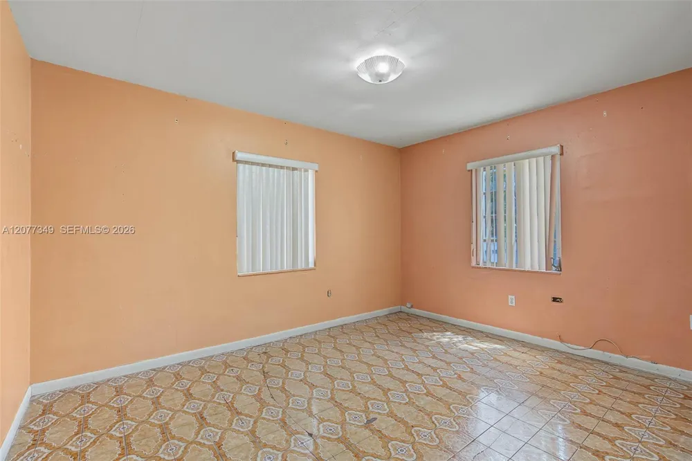 3940 NW 2nd St Miami, FL 33126