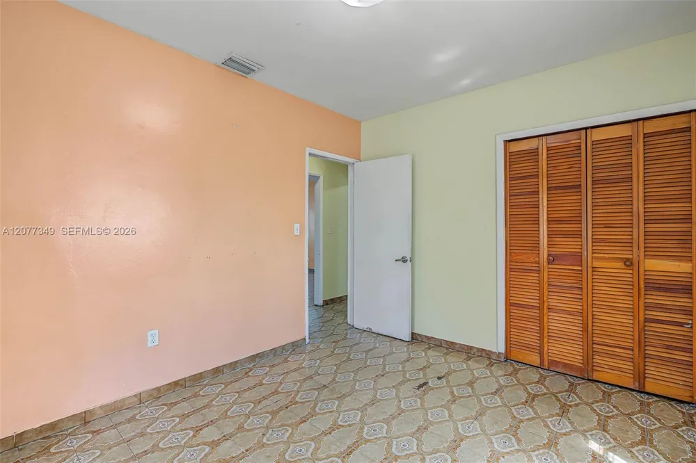 3940 NW 2nd St Miami, FL 33126