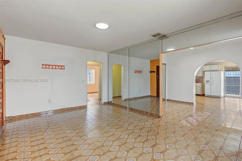 3940 NW 2nd St Miami, FL 33126