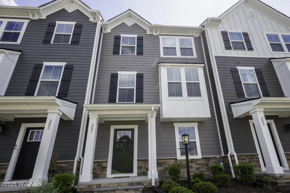 207 Fost Boulevard Moyock, NC 27958