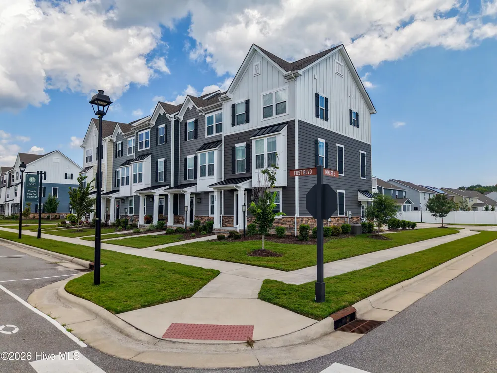 207 Fost Boulevard Moyock, NC 27958