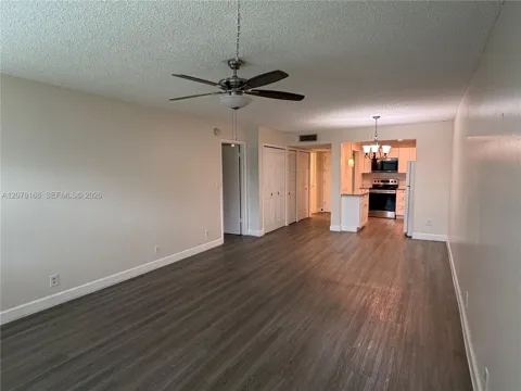 301 Racquet Club Rd #210