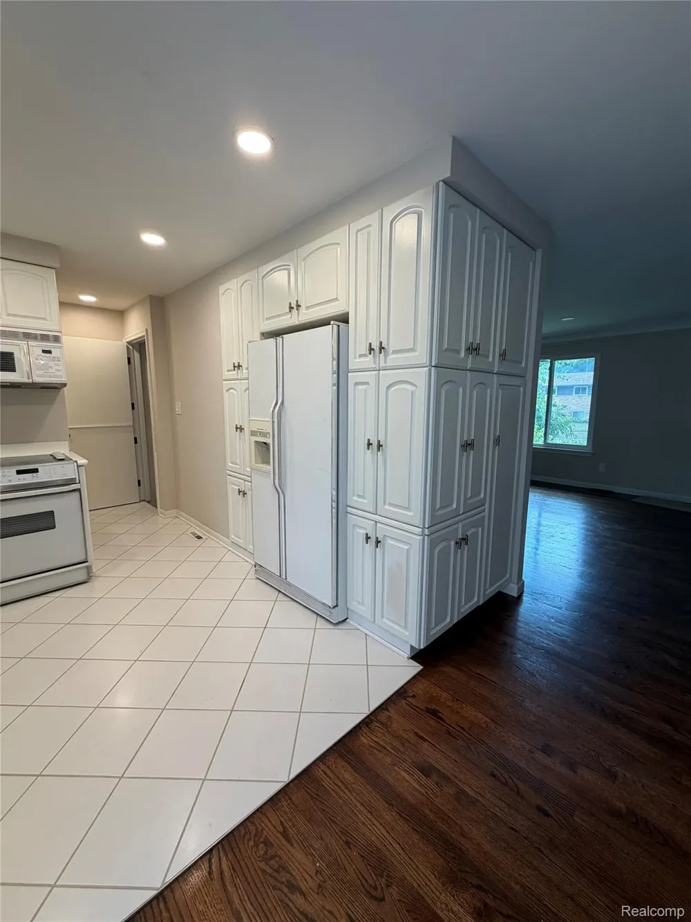 319 Amelia Avenue Royal Oak City, MI 48073