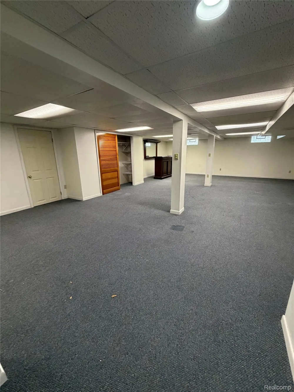 319 Amelia Avenue Royal Oak City, MI 48073